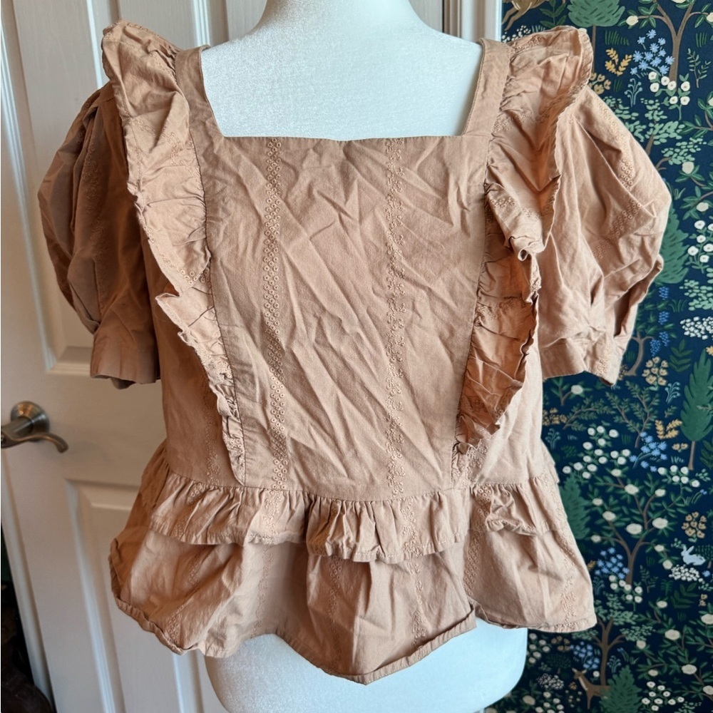 Universal Thread Ruffled Beige Blouse​